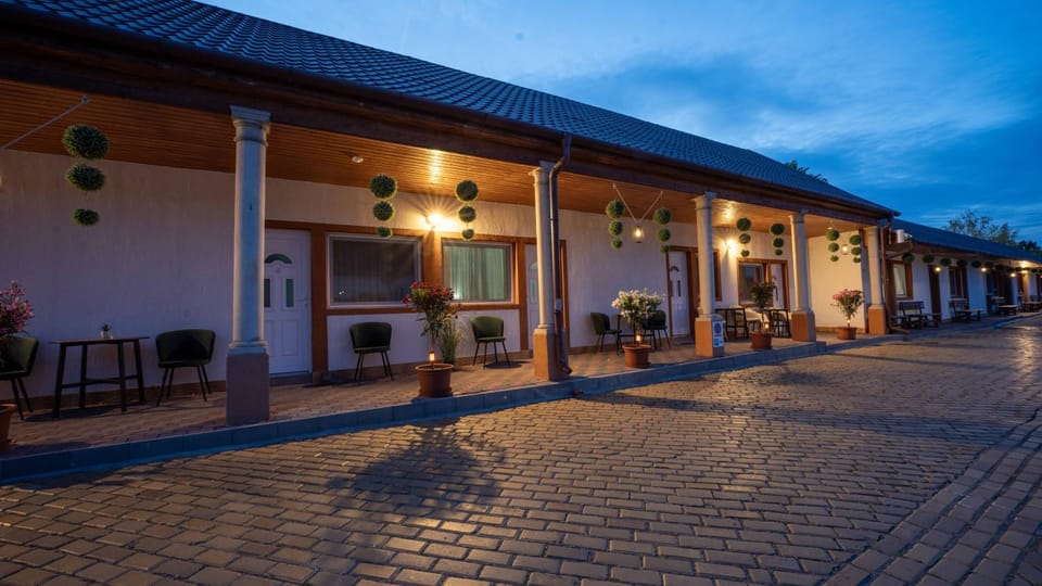 Airport Károly Centrál Bed and Breakfast in Budapest