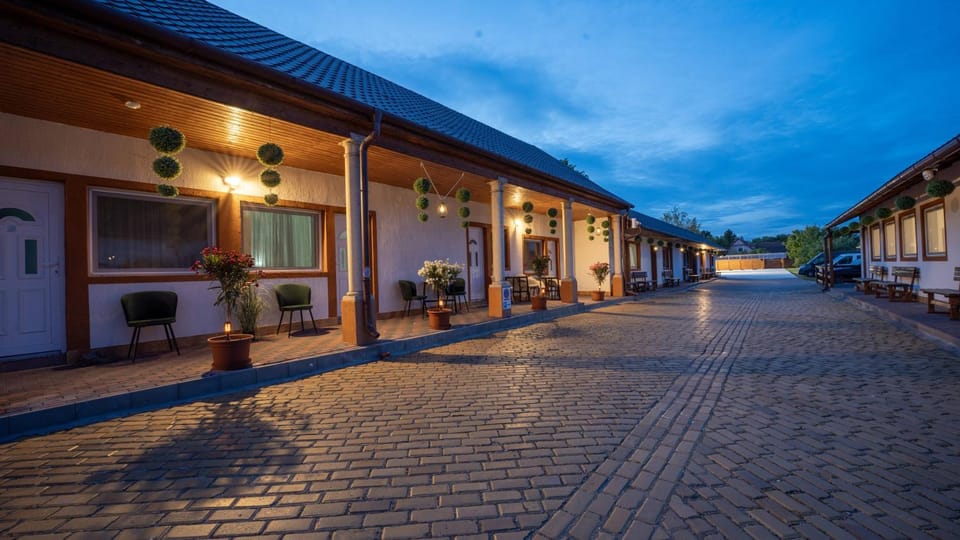 Airport Károly Centrál Bed and Breakfast in Budapest