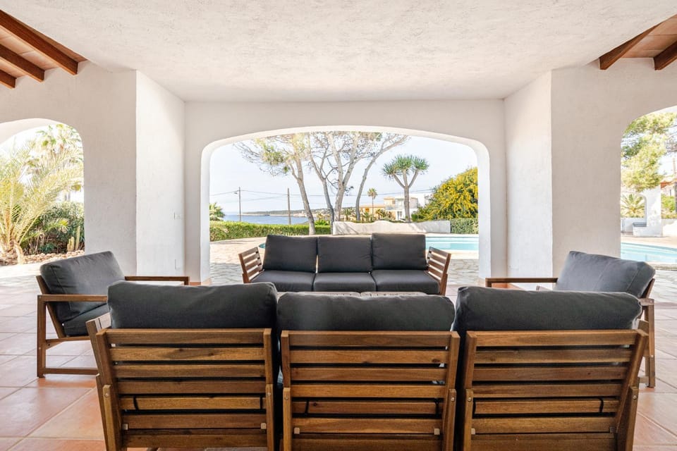 Patio, Day, View (from property/room), Balcony/Terrace, Living room, Seating area, Dining area, Pool view, Swimming pool