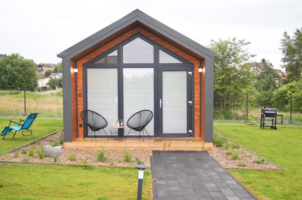 Facade/entrance, Garden