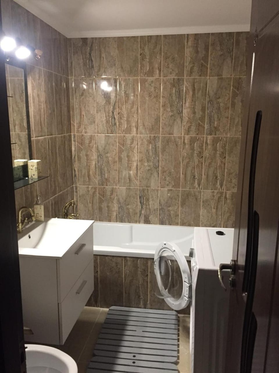Toilet, Bathroom, Bath