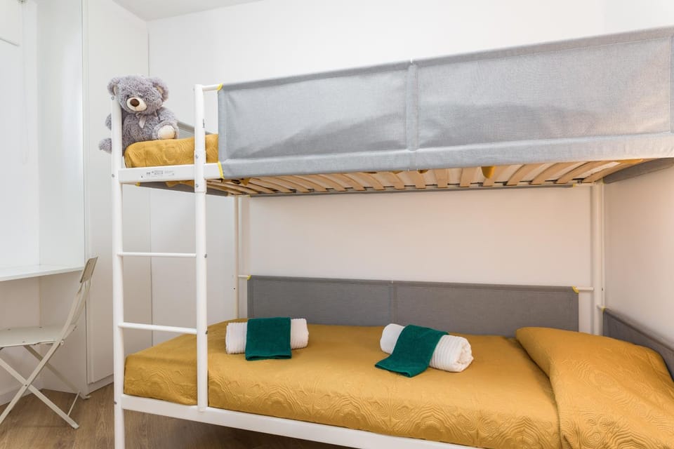 bunk bed