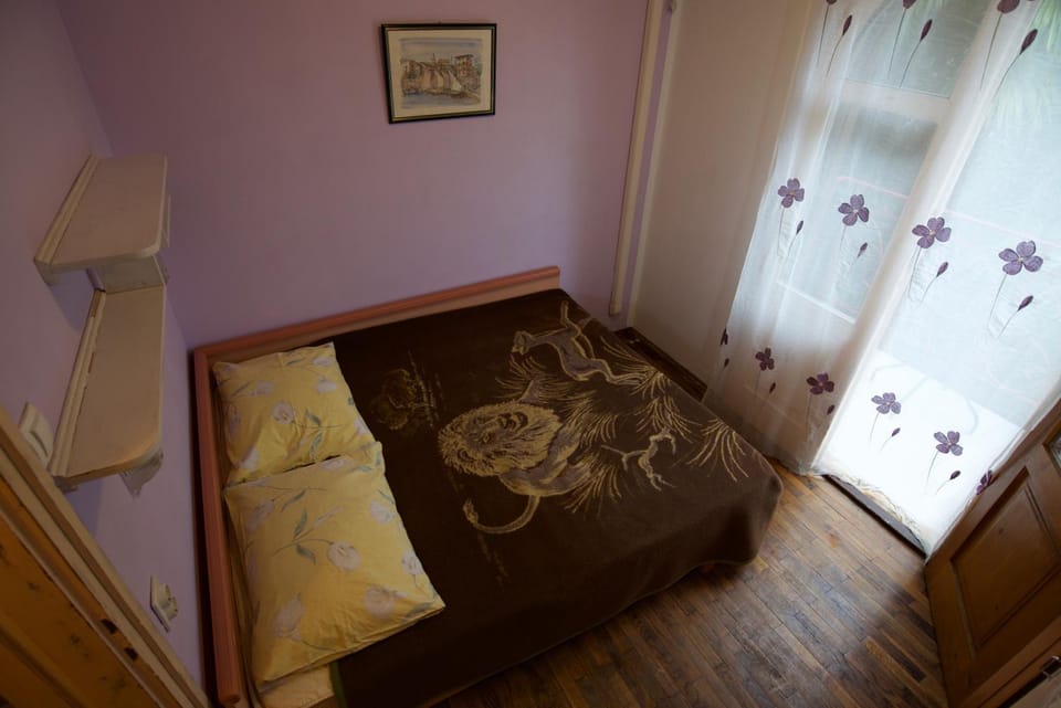 Romantic room with balcony Bed and Breakfast in Lovran