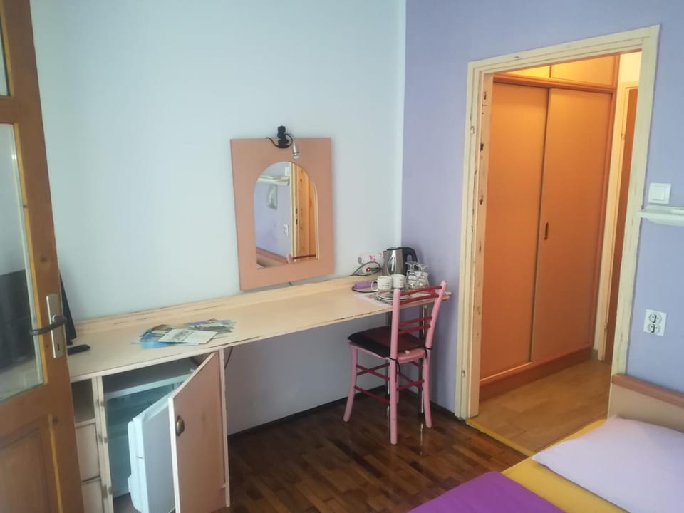 Romantic room with balcony Bed and Breakfast in Lovran