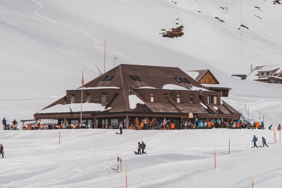 Berggasthaus Tannalp Bed and Breakfast in Canton of Bern (Region)
