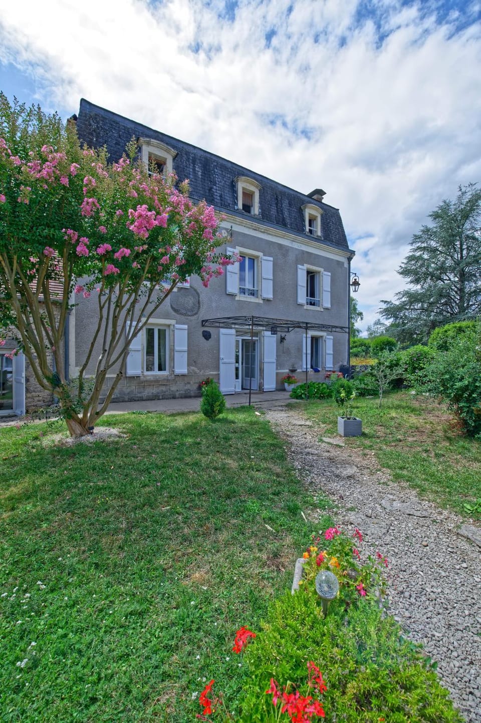 Property building, Garden view
