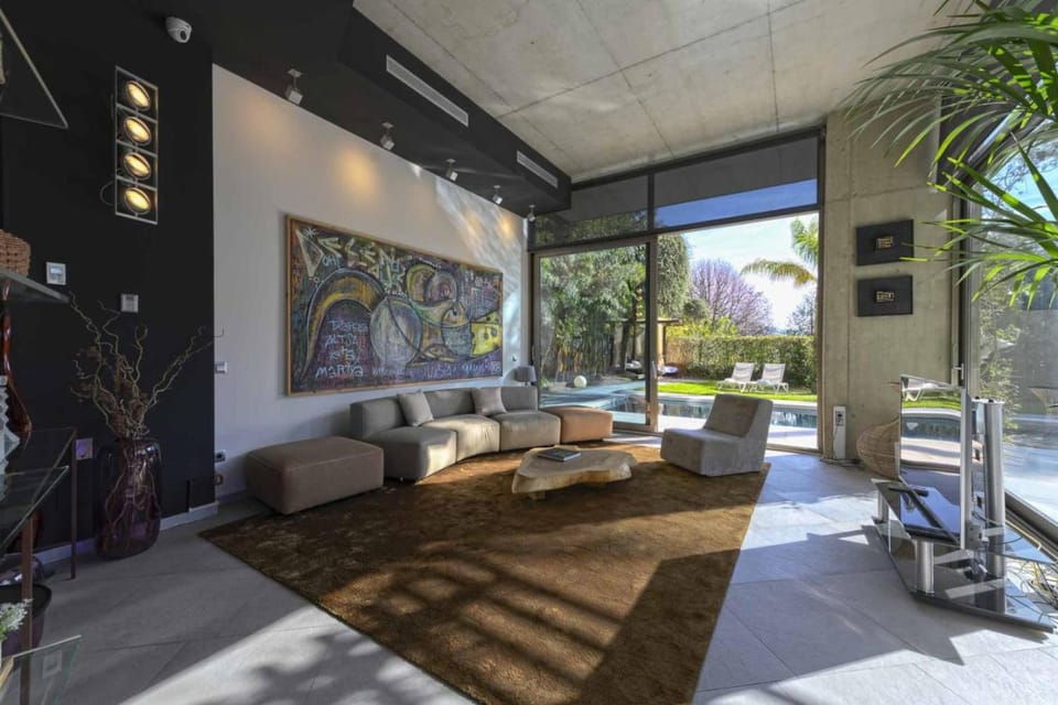 Villa Nola - Diseño Vasco, Lujo y Privacidad Villa in San Sebastian