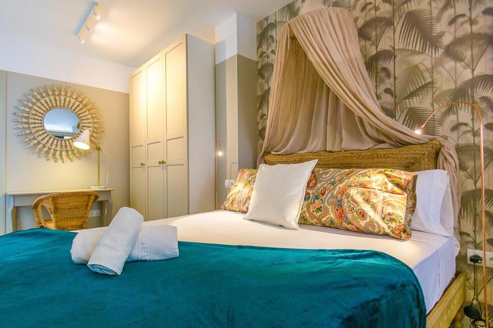 Bed, Bedroom