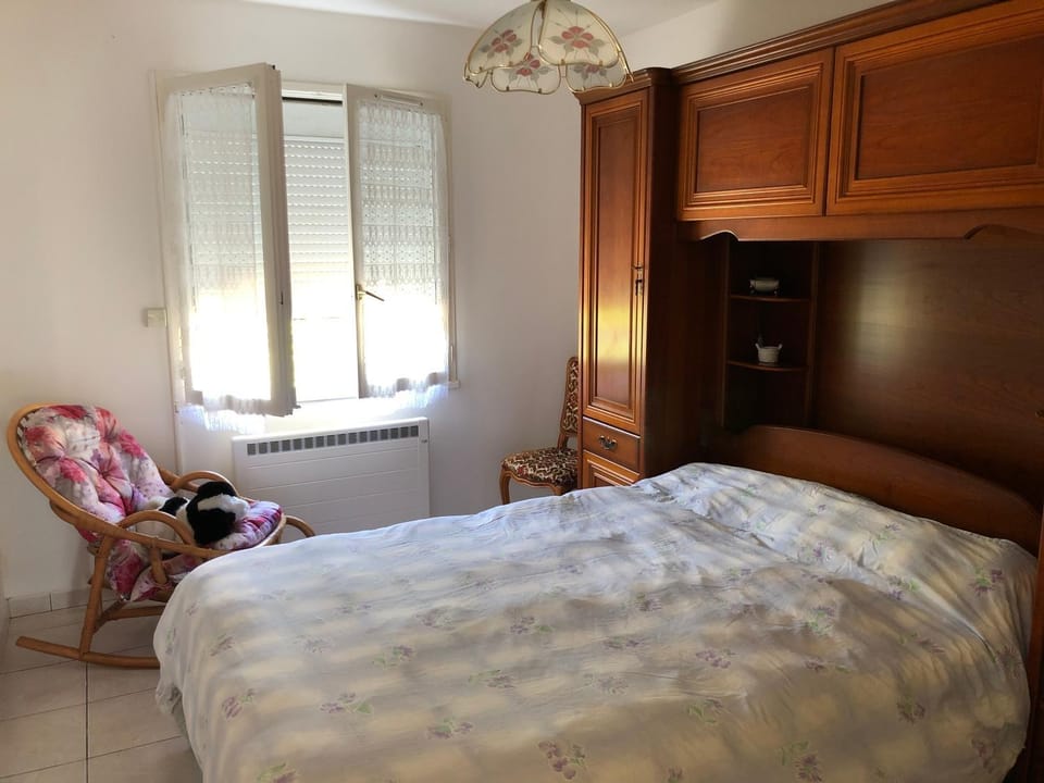 St Georges de Didonne, Maison bien équipée au calme House in Nouvelle-Aquitaine