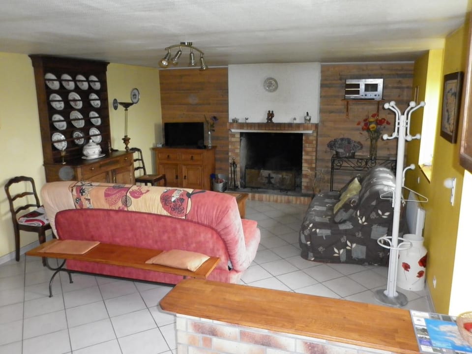 Communal lounge/ TV room, Seating area