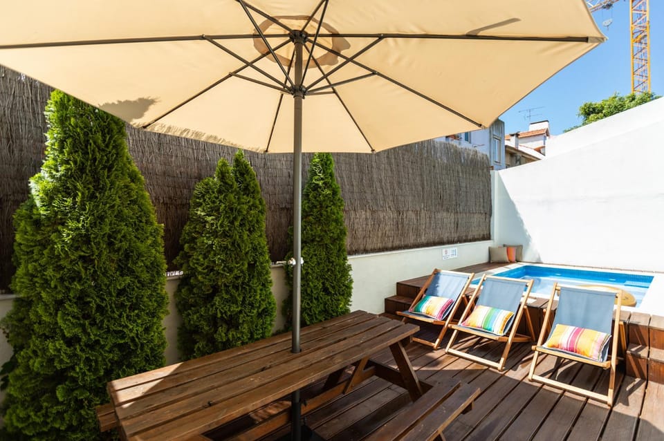 Patio, Day, View (from property/room), Swimming pool, sunbed