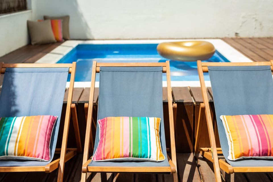 Pool view, Swimming pool, sunbed