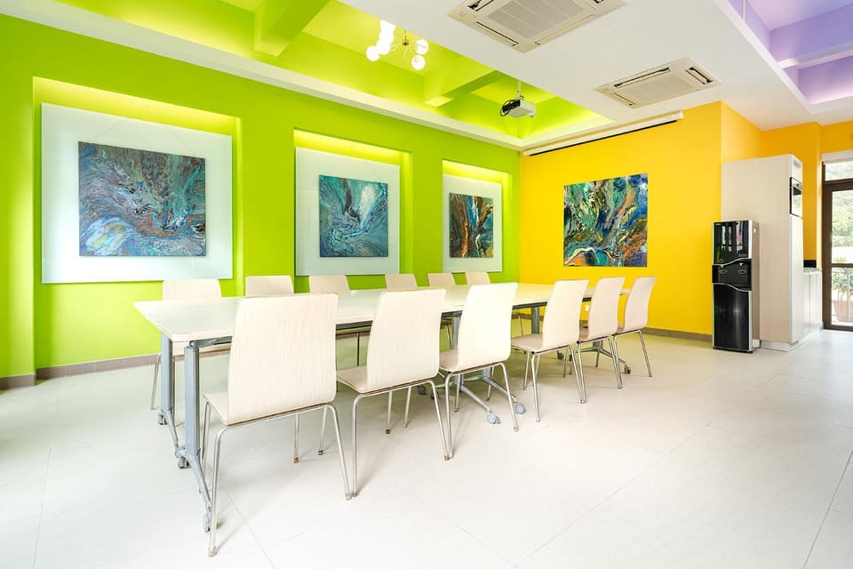 Meeting/conference room