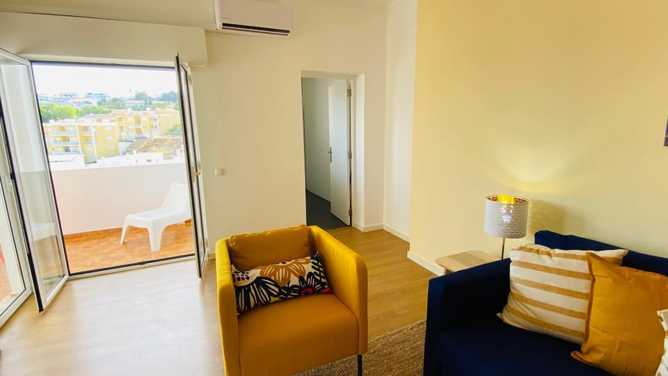 Balcony/Terrace, Living room