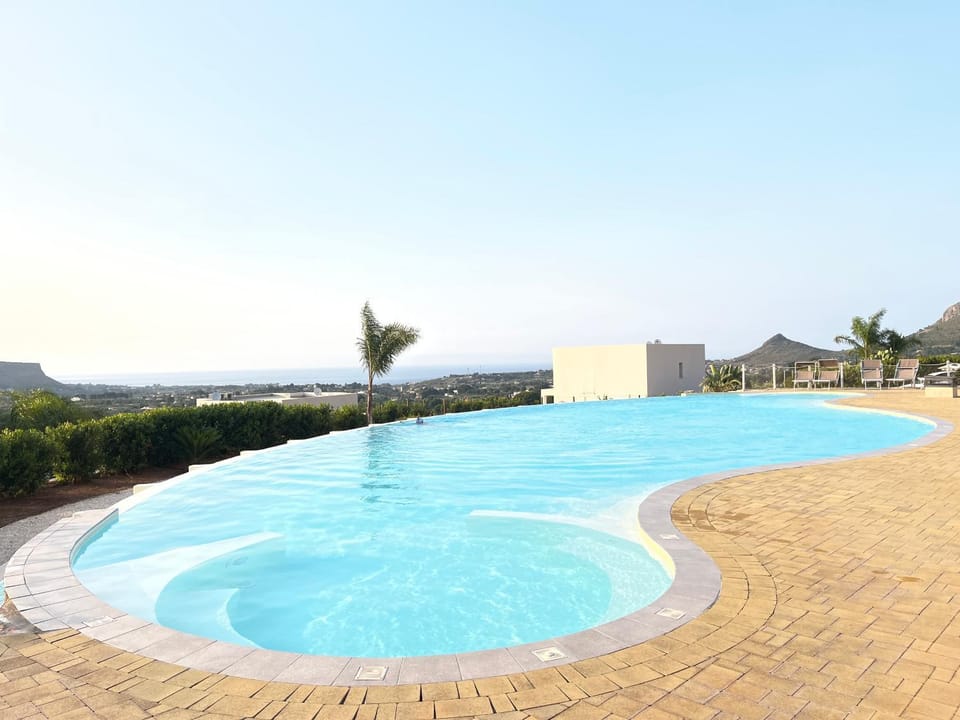 Natural landscape, Mountain view, Sea view, Swimming pool, sunbed