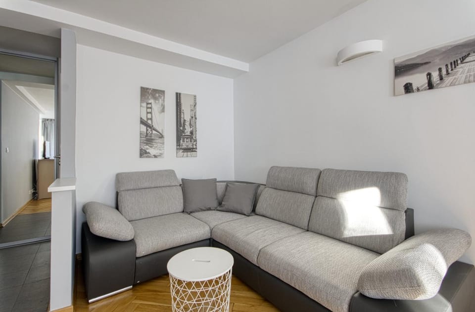 aleja 3 maja 7B by Homeprime Apartment in Warsaw