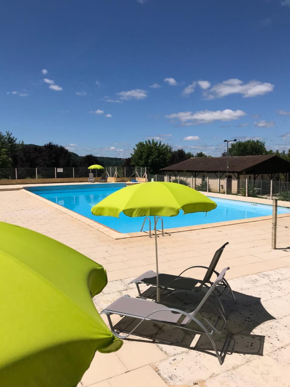 Swimming pool, sunbed
