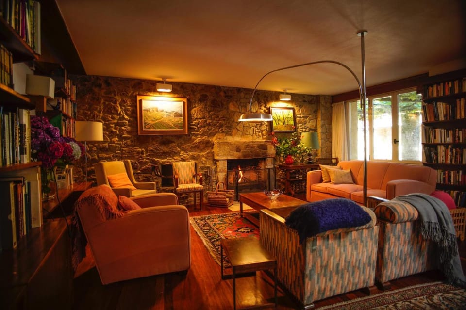 Library, TV and multimedia, Living room, Seating area, On site