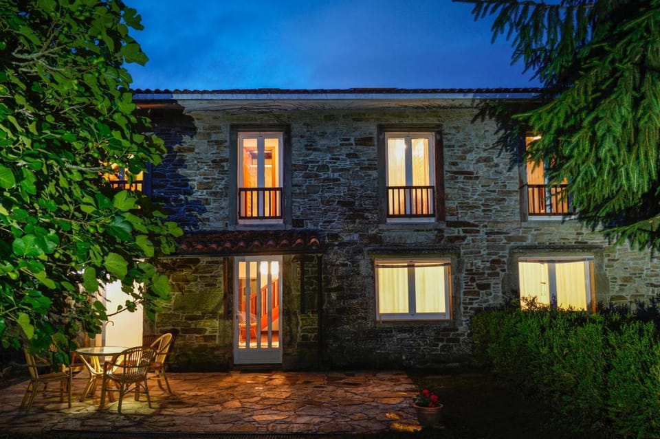 Facade/entrance, Night, Garden, Balcony/Terrace, Seating area, On site