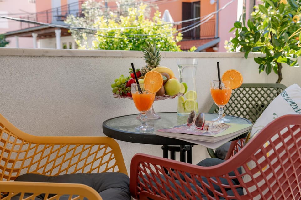 Patio, Day, View (from property/room), Balcony/Terrace, Seating area