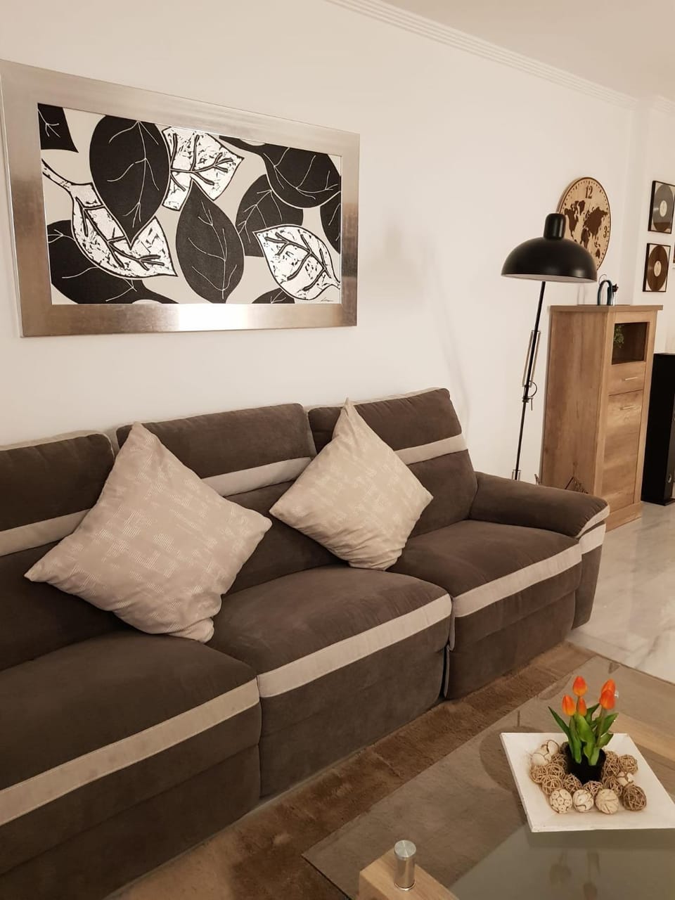 Living room, Seating area