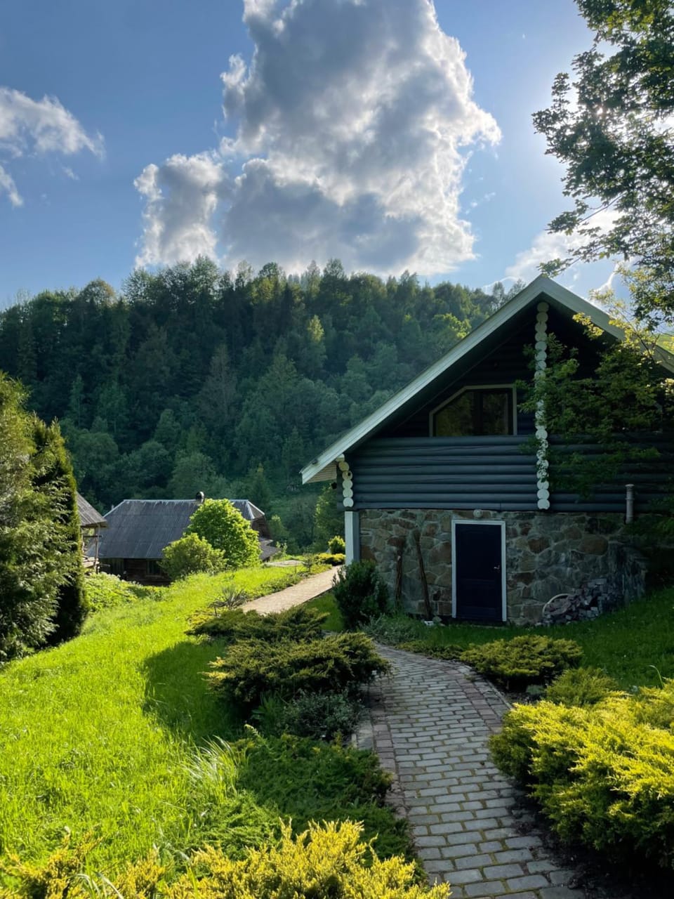 Property building, Natural landscape, Mountain view