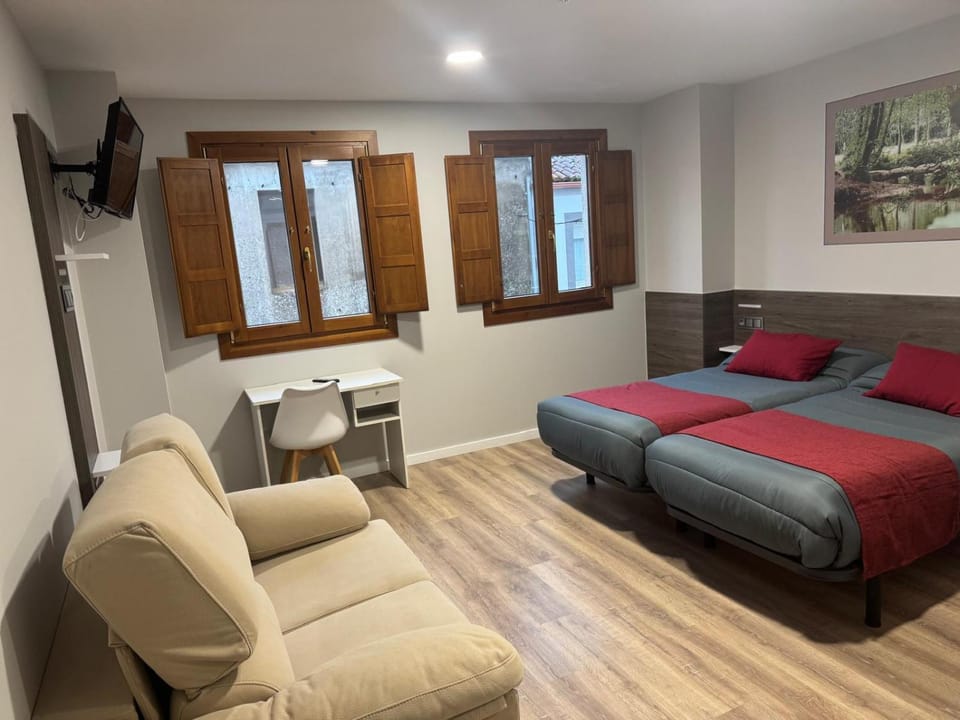 Bed, Photo of the whole room