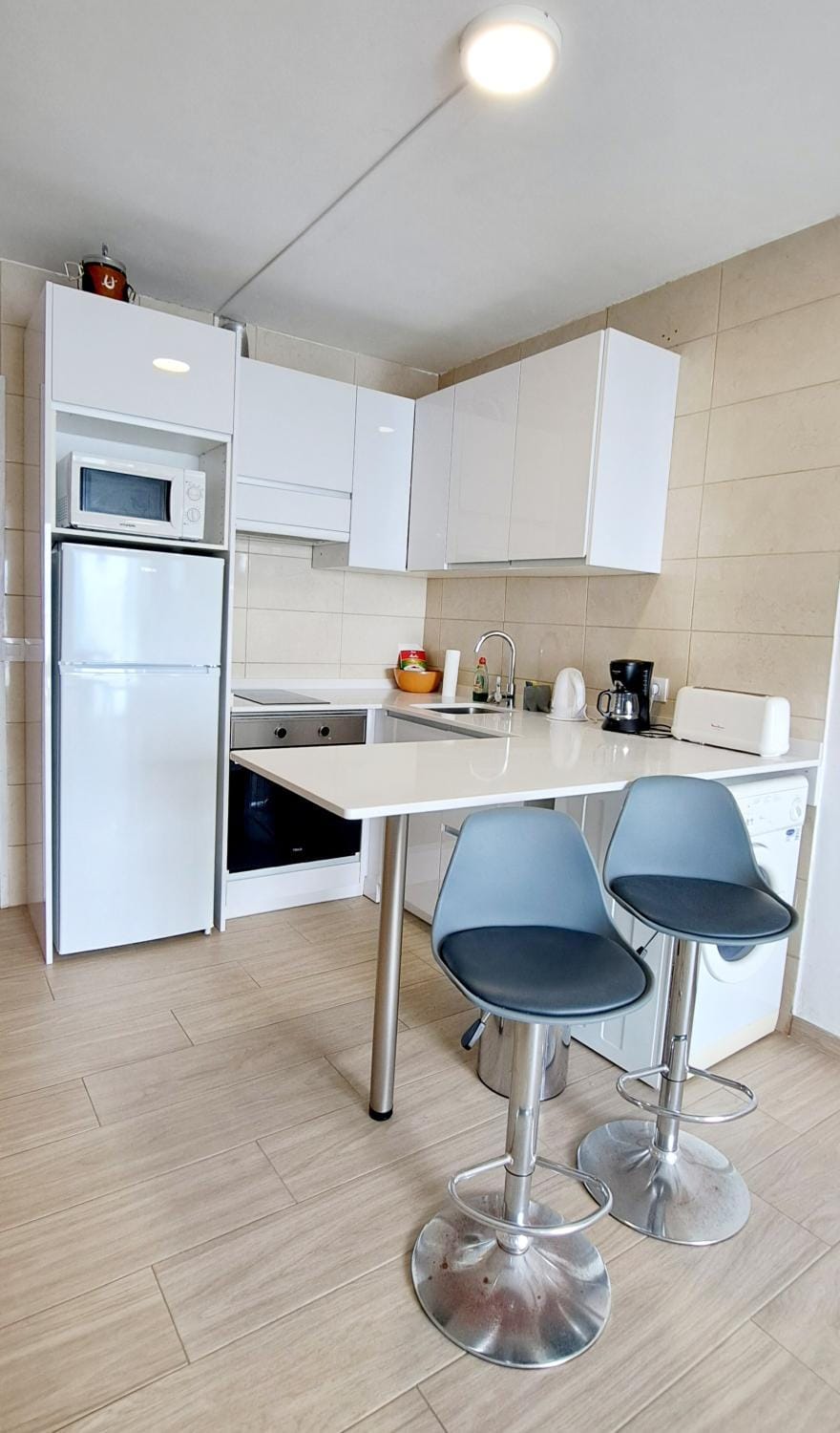 Communal kitchen, kitchen