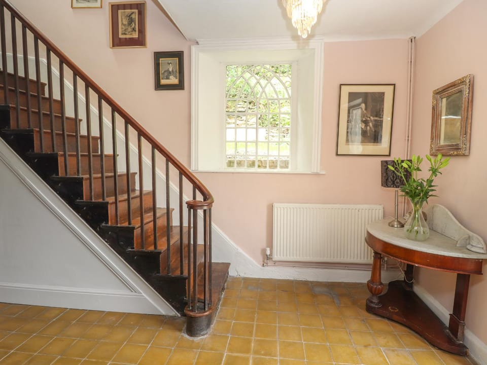 Cwmalis Hall House in Llangollen