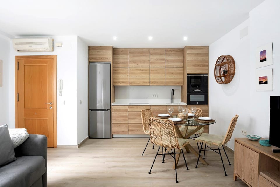 Property building, Kitchen or kitchenette, Living room
