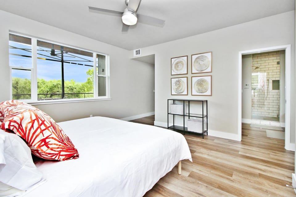 River Road Retreat House in Wimberley