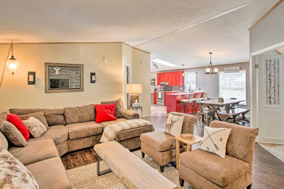 Packwood Cabin Less Than 20 Mi to Mt Rainier Adventure Cabin in Washington