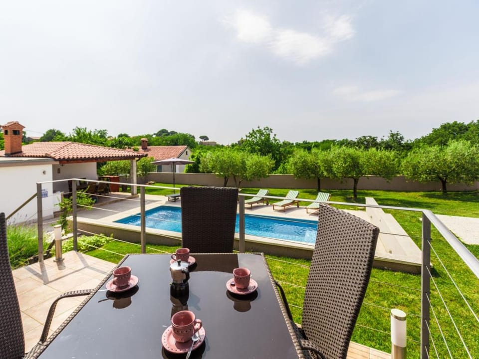 Balcony/Terrace, Garden view, Pool view