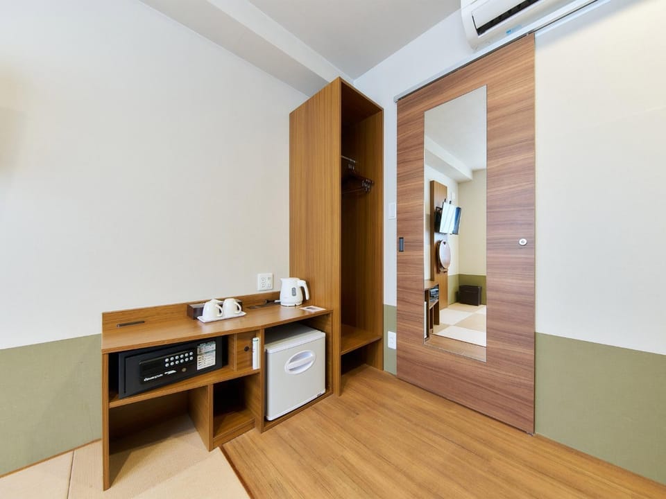 Hotel Meldia Shijo Kawaramachi - Vacation STAY 86747 Hotel in Kyoto