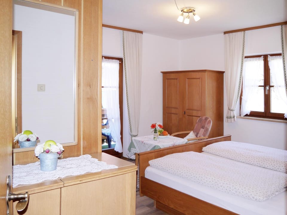Gästehaus Alfred Klais Apartment in Mittenwald