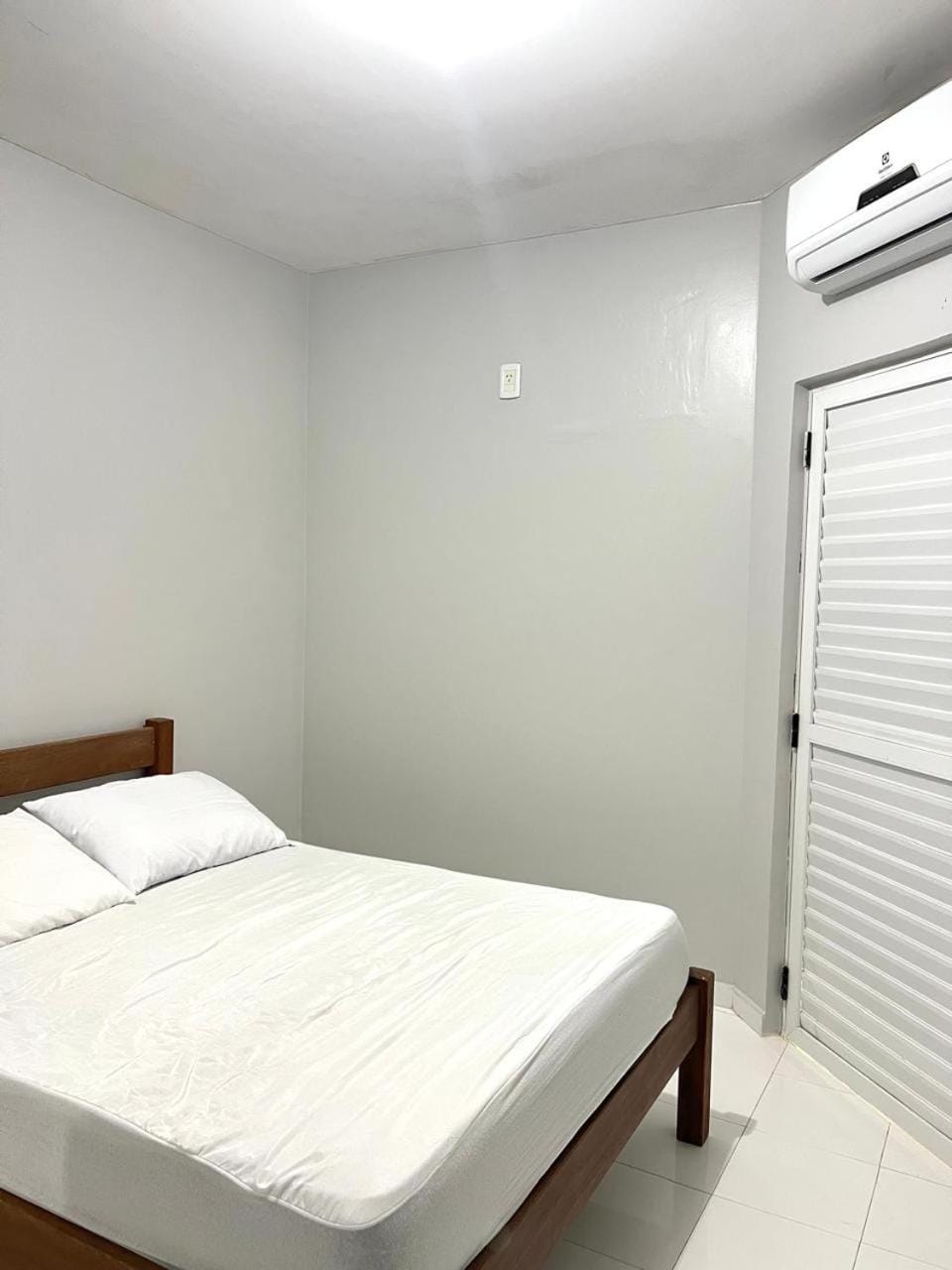 Residencial Melfi 3 - Apto 04 - Lateral Apartment in Bombinhas
