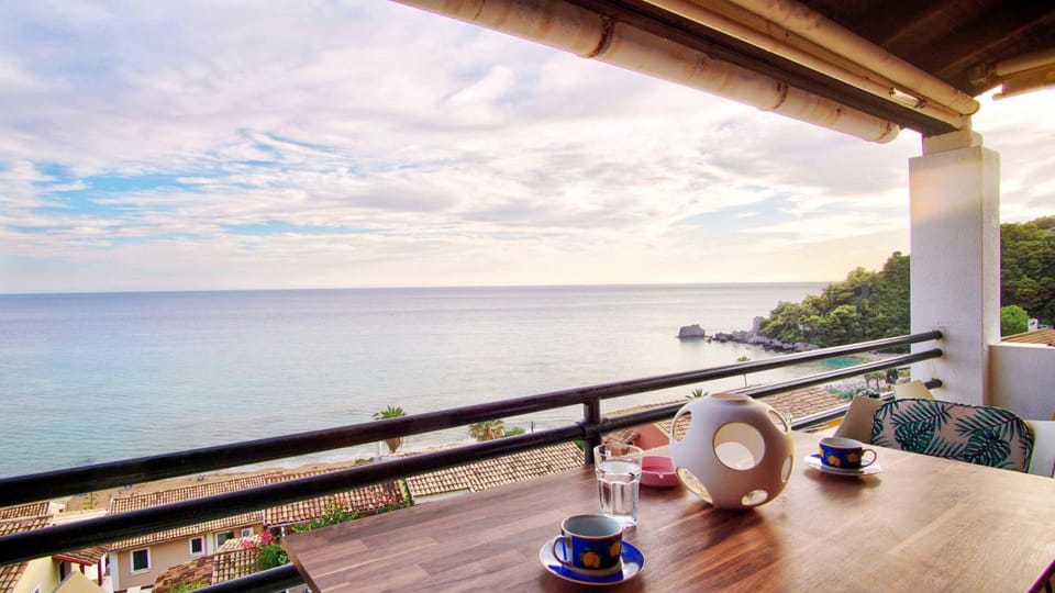 Day, Natural landscape, View (from property/room), Balcony/Terrace, Sea view