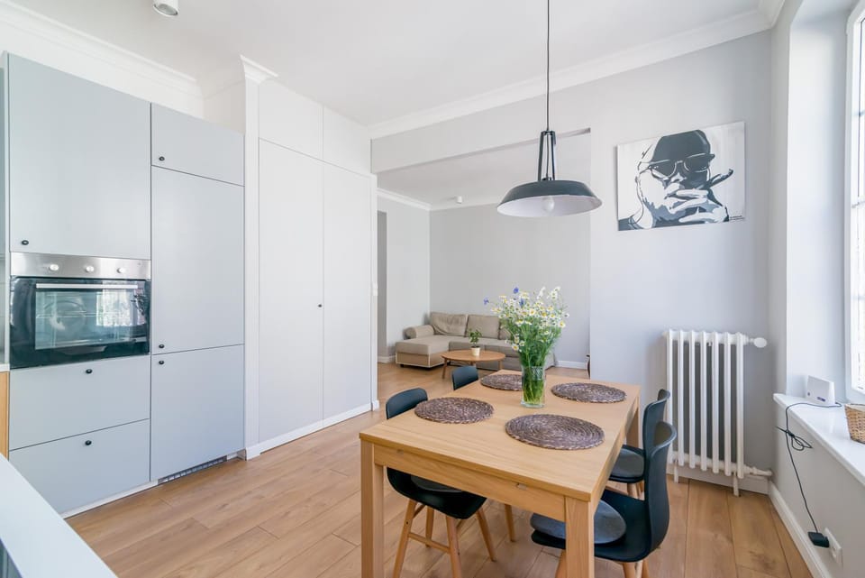 Kitchen or kitchenette, Living room, Dining area