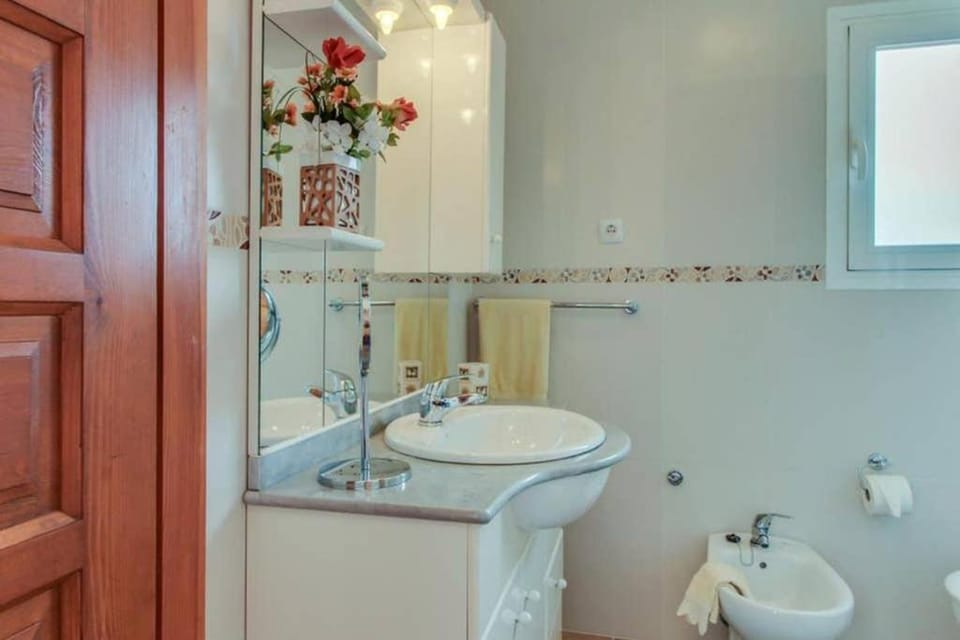 Villa Paradise Private pool and garden in a natural park for 9 House in Xàbia