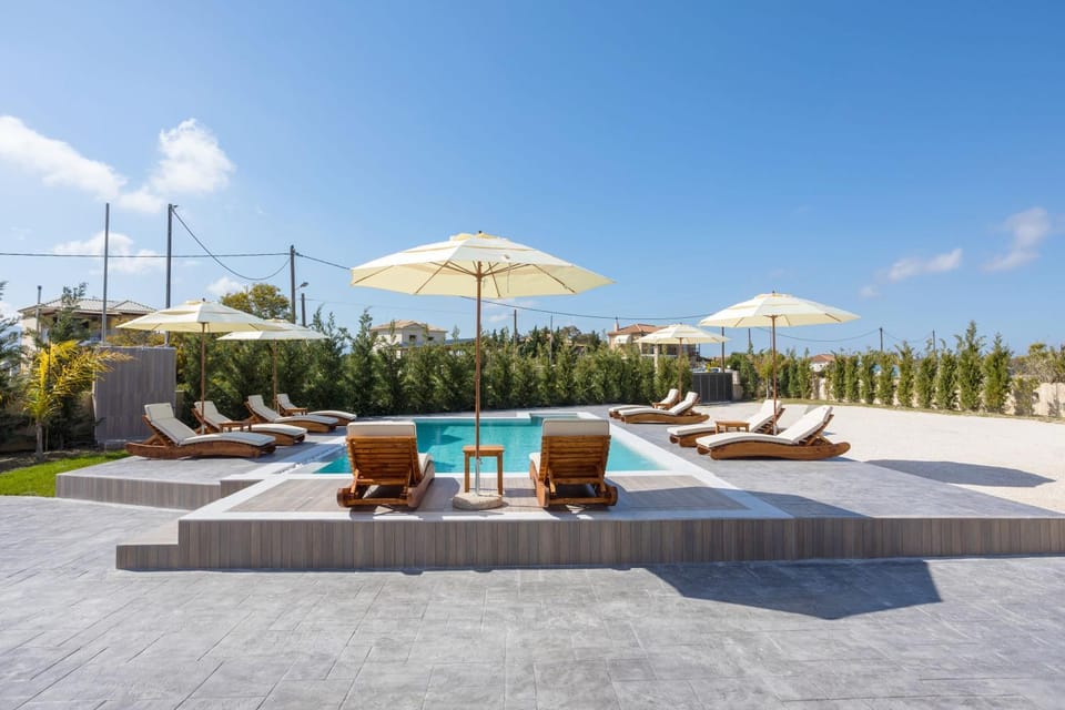 Property building, Swimming pool