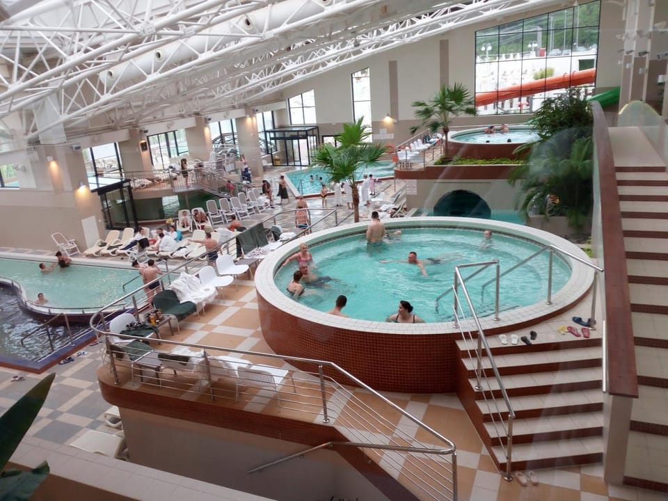 Swimming pool