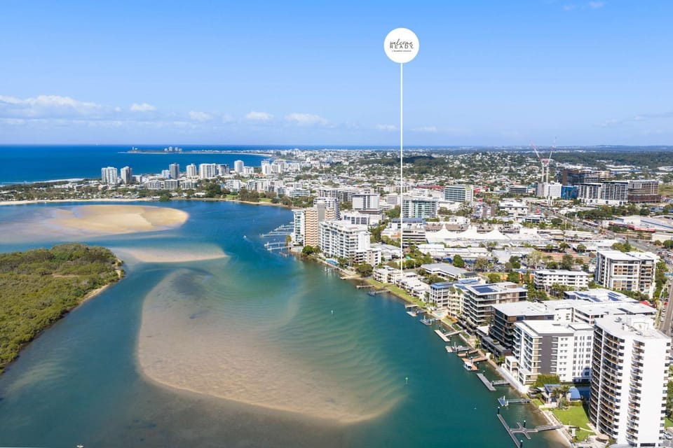 Nearby landmark, Natural landscape, Bird's eye view