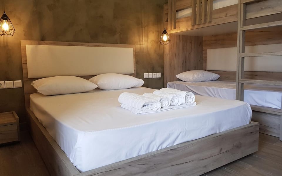 Bed, Bedroom, bunk bed