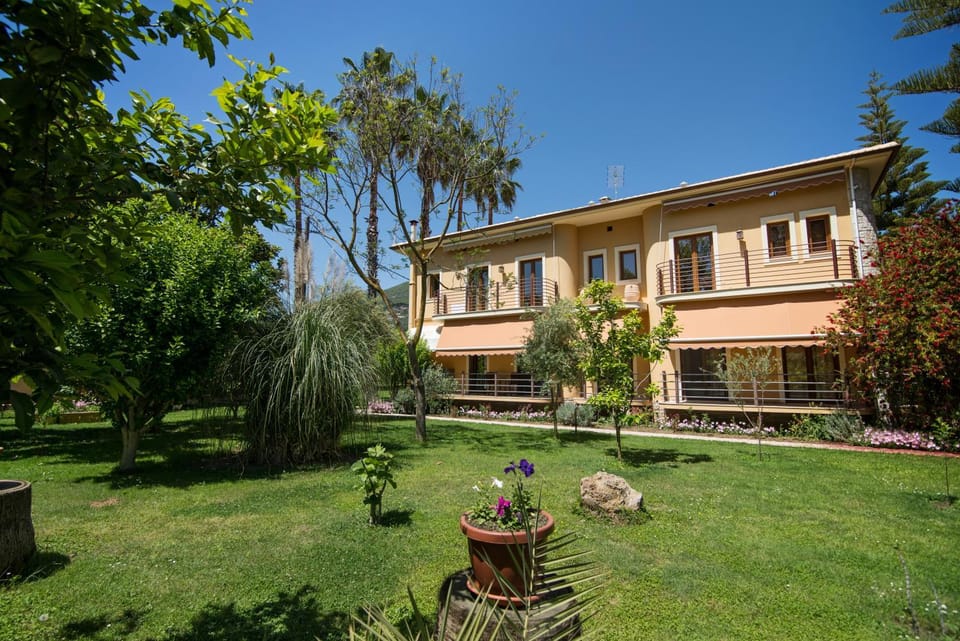 Property building, Garden