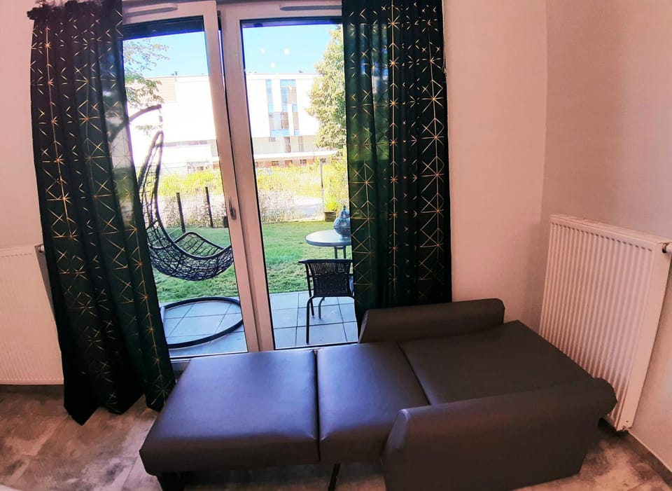 Na Grobli 20 Apartament z ogródkiem Apartment in Wroclaw