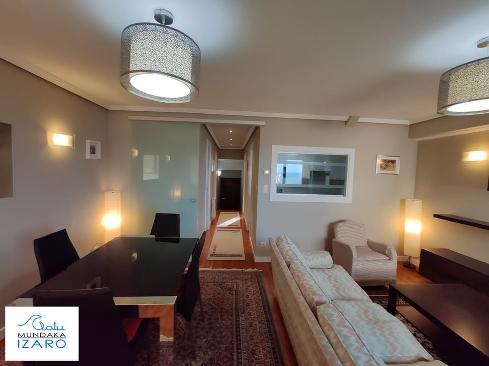 TV and multimedia, Living room, Dining area