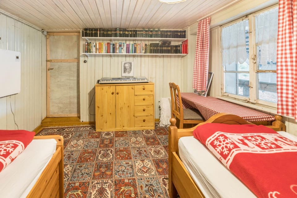 Property building, Living room, Bedroom