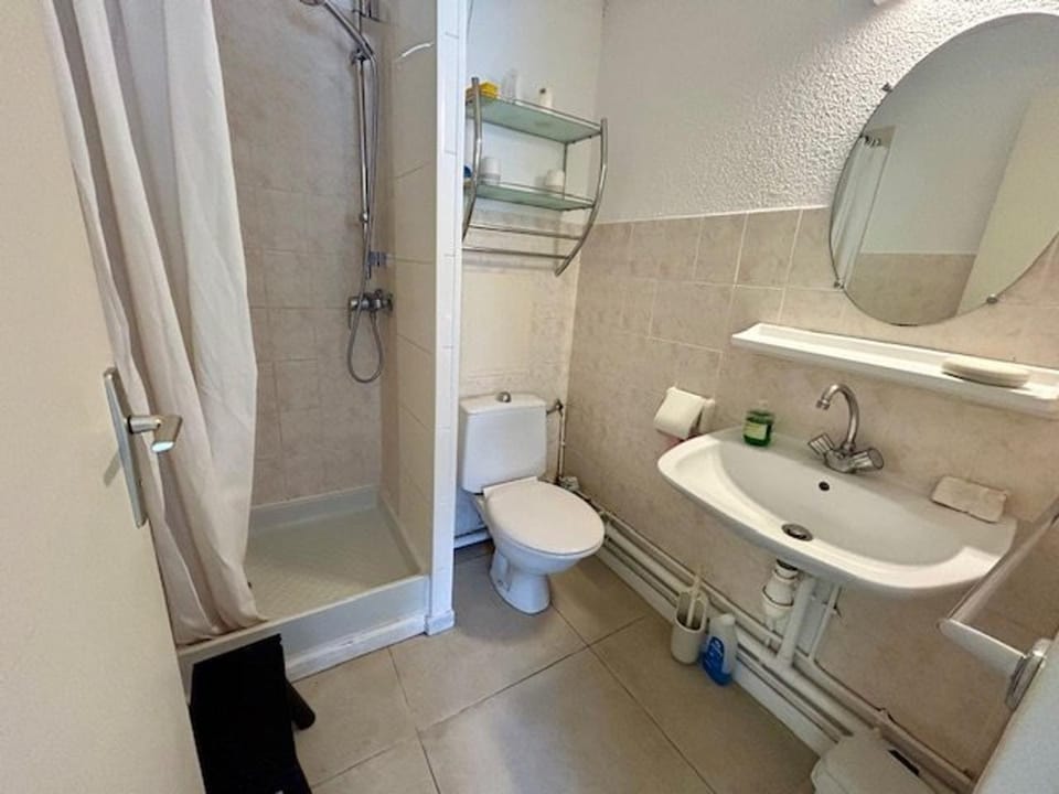 Appartement T2 à Royan, 4 pers., proche plage et commerces, parking, balcon, confortable et équipé - FR-1-494-60 Apartment in Vaux-sur-Mer