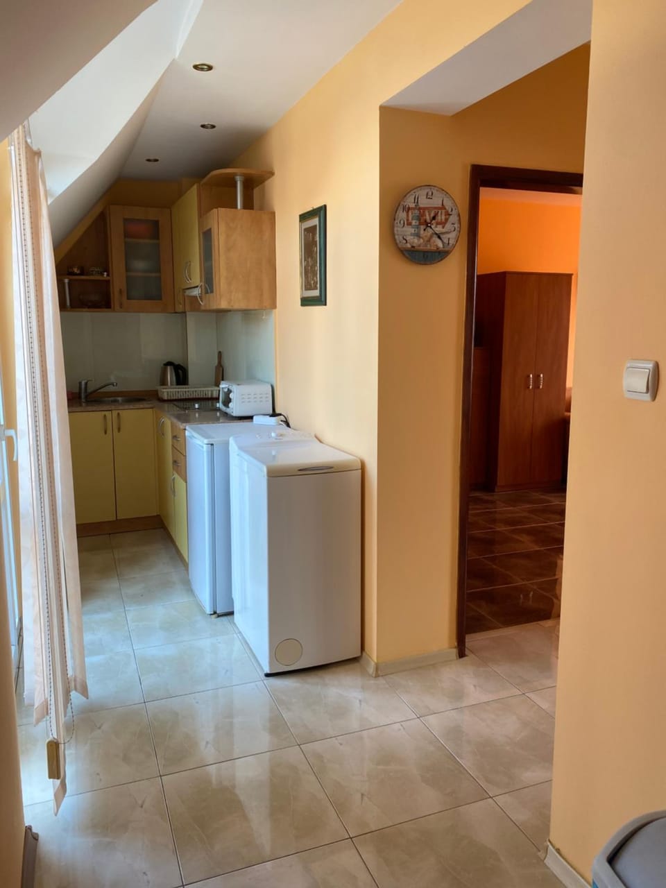Kitchen or kitchenette