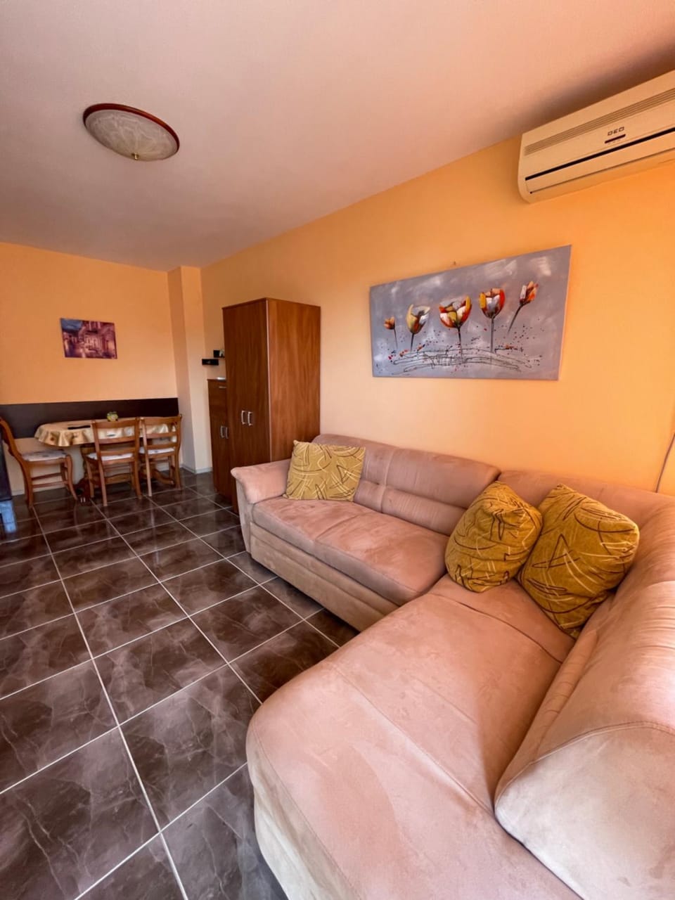 Living room, Dining area